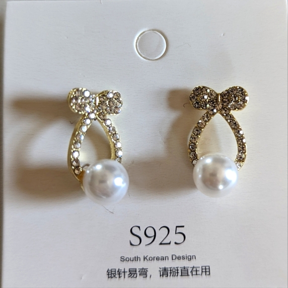 Earrings - Studs - Picture 2 of 2